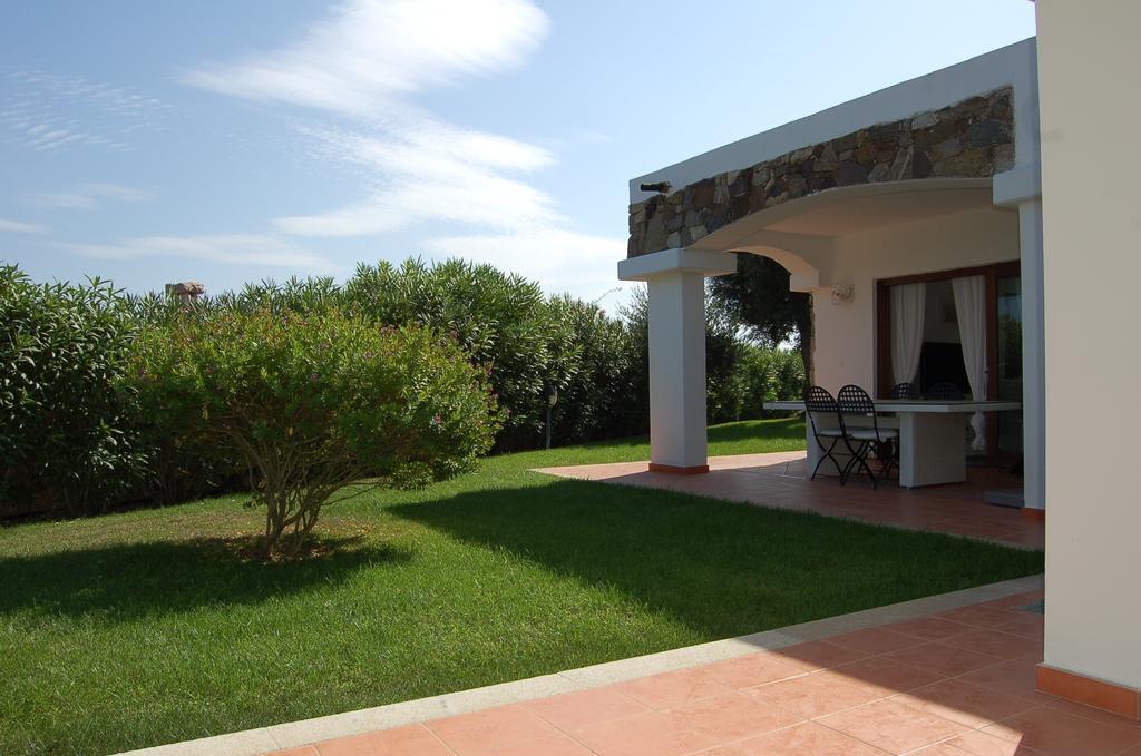 Villa Smeralda Palau Rum bild
